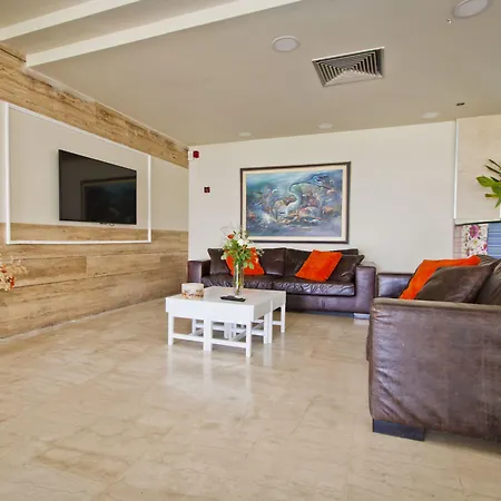 Ionion Star ホテル 4*