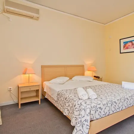 ホテル Ionion Star