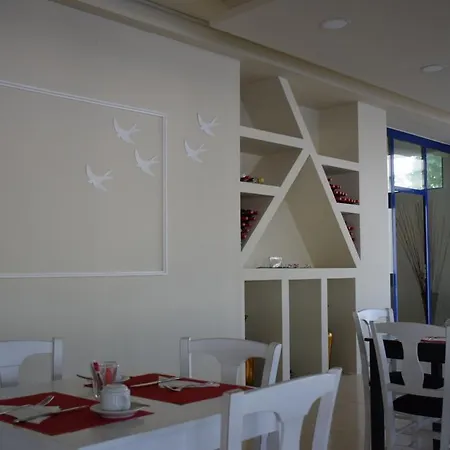 Hotell Ionion Star 4*