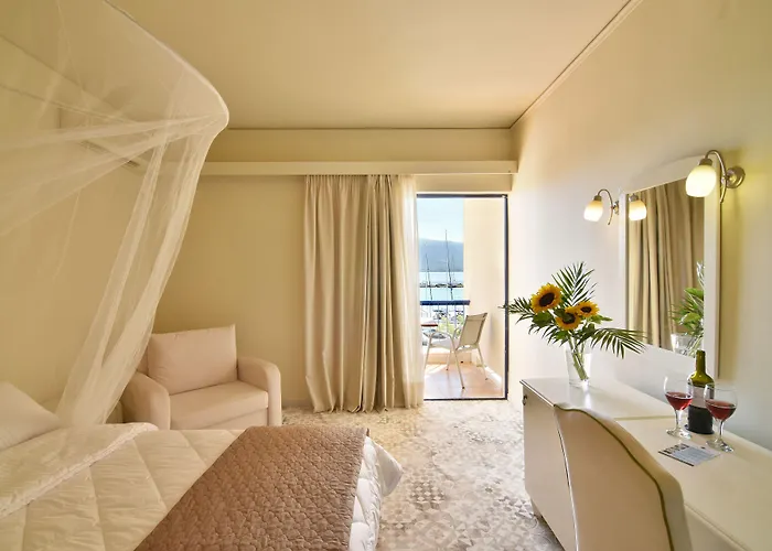 Ionion Star 4* Lefkada City