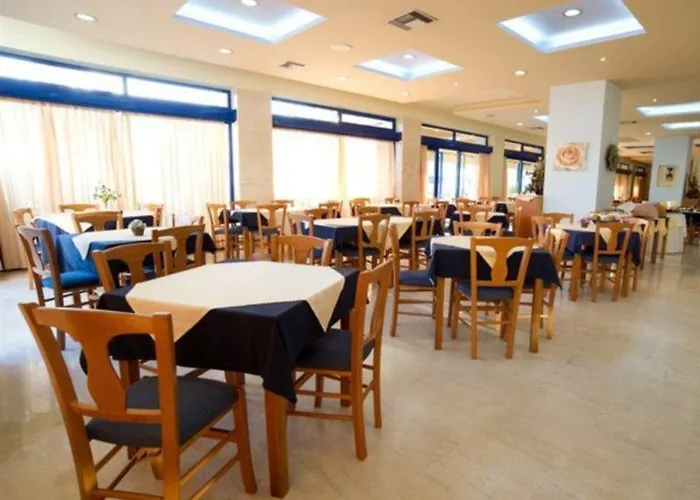 Ionion Star Hotel 4*